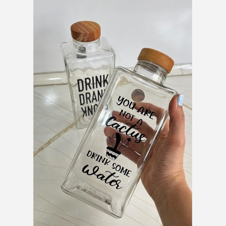 بطری آب مربع