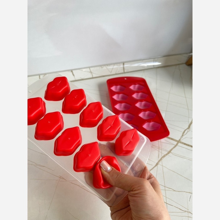 قالب یخ سیلیکونی طرح لب
