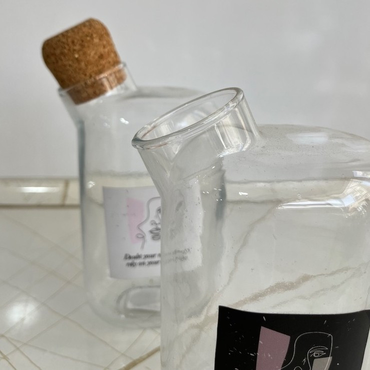 بطری شیشه ای درب چوب پنبه