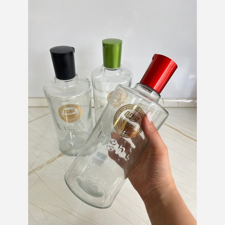 بطری شیشه ای در رنگی