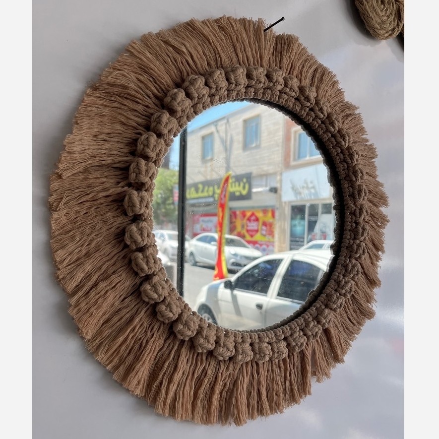 اینه مکرومه فندقی