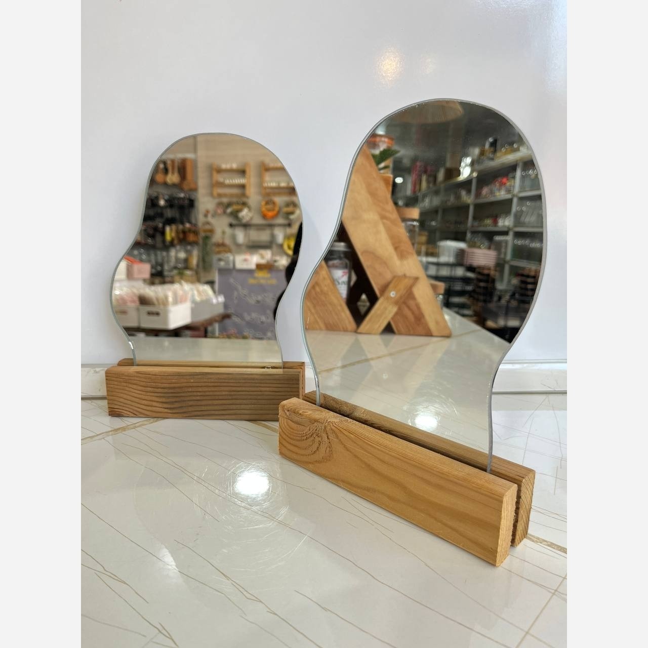 آینه پایه چوبی دفرمه