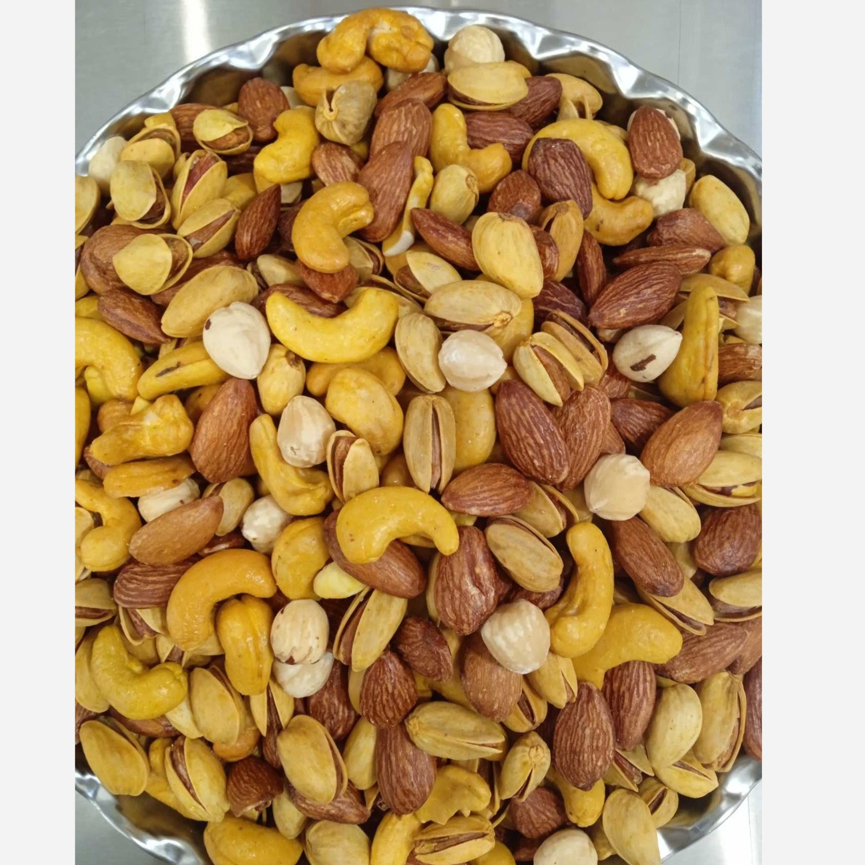 آجیل چهار مغز شور 100 و 1000گرمی
