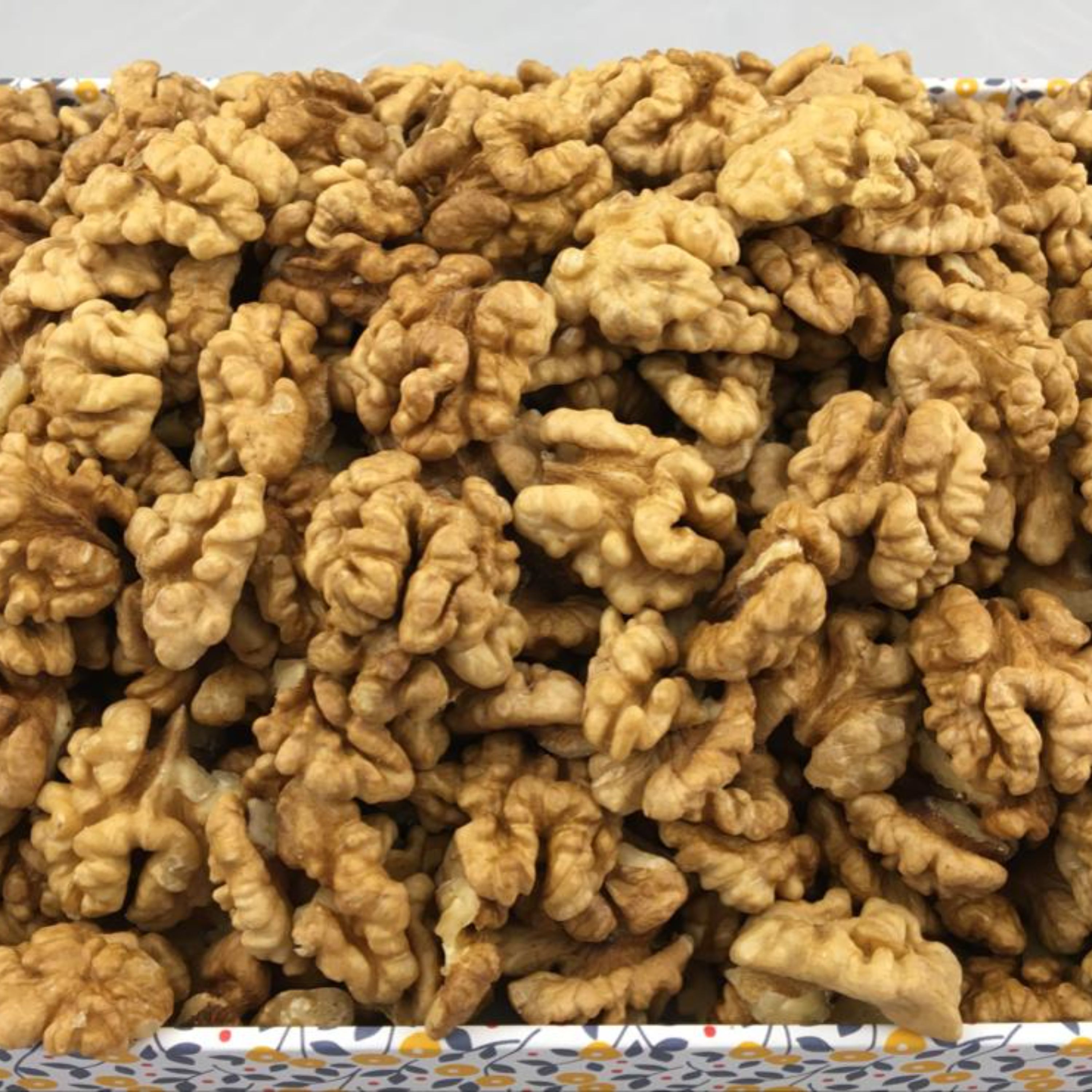 مغز گردو اذربایجان 500گرمی  (محصول جدید امساله1404)
