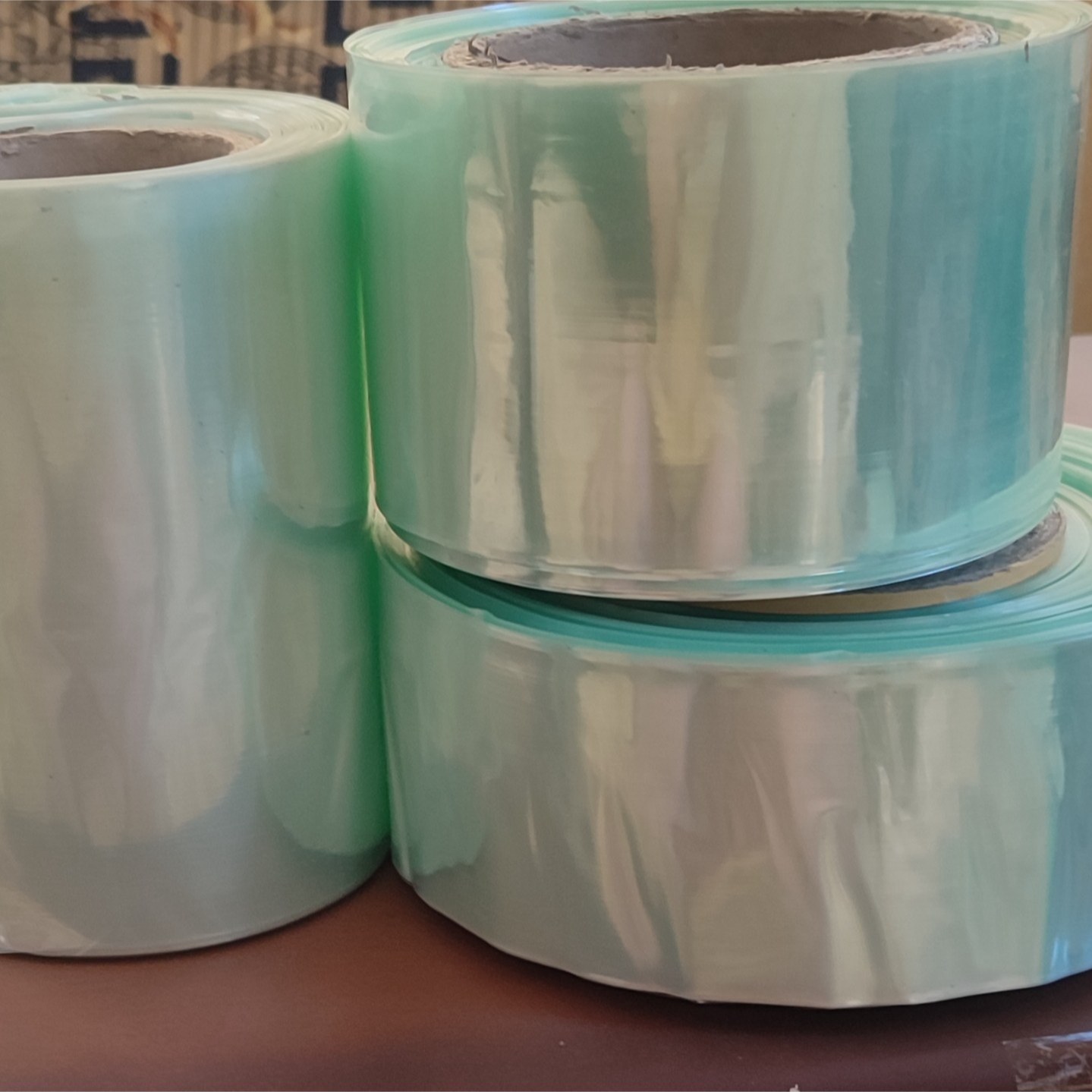 پلاستیک حرارتی ( شیرینگ) دولا، روده ای،عرض5/5، 4، 6، 8، 10، 15، 20، 25 و 30 سانت، طول 10 متر،ضخیم 40 میکرون