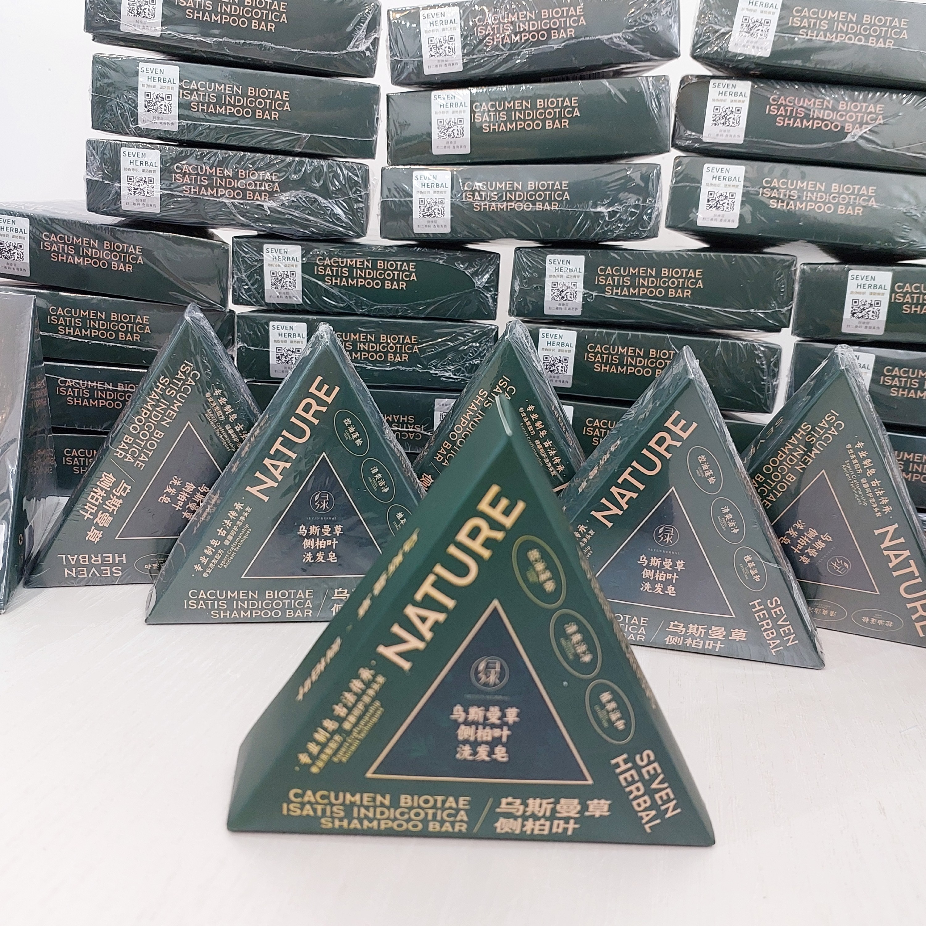 صابون سبز مثلثی ضد ریزش و تقویت کننده ریشه مو برند NATURE (ترکیب گیاهی))