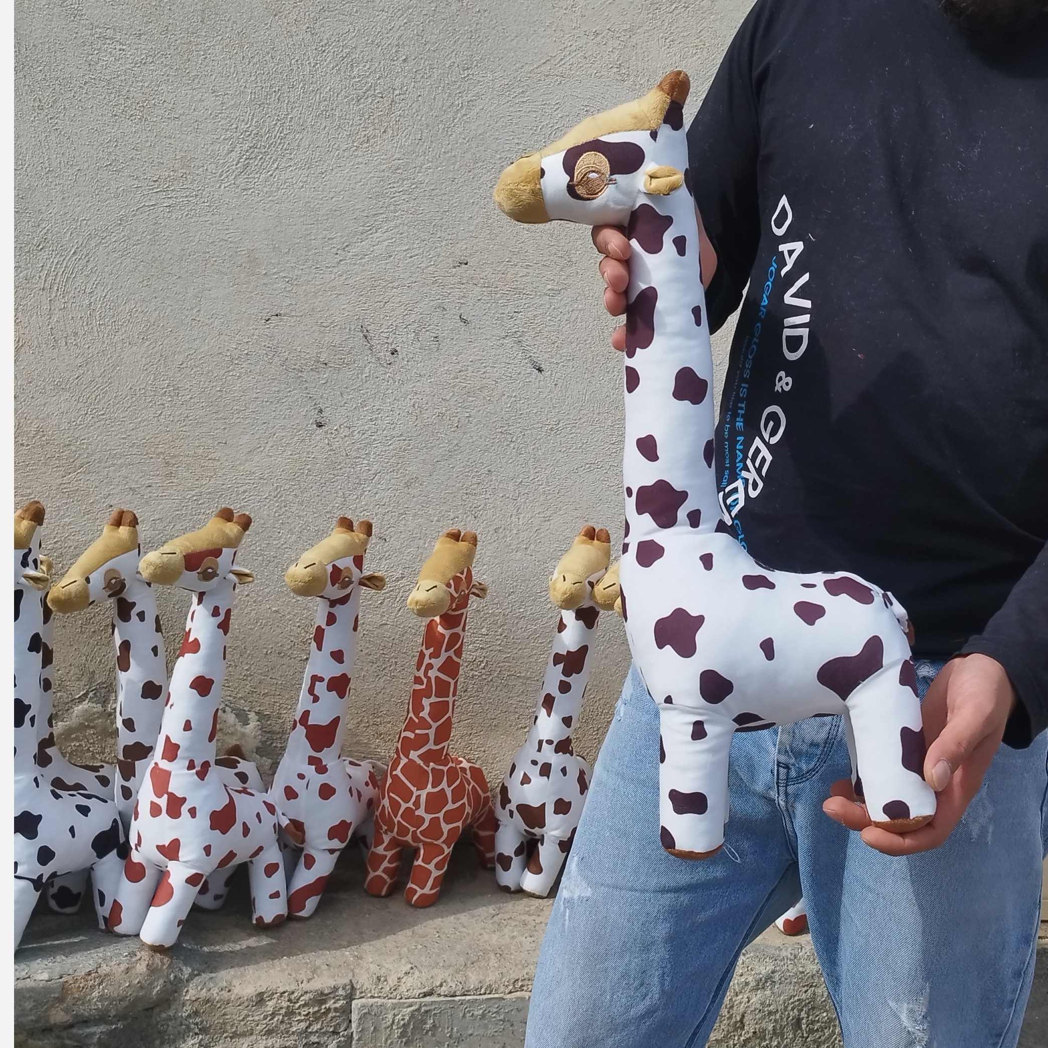 عروسک زرافه در سه سایز