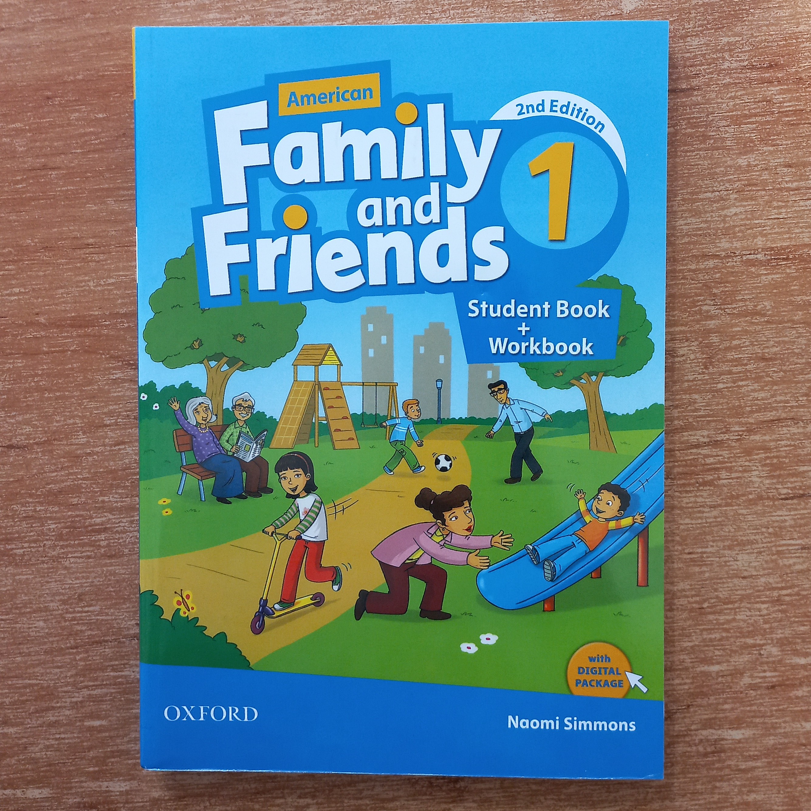 کتاب زبان فمیلی اند فرندز American Family and Friends 1 سایز وزیری همراه با کتاب کار +Qr کد