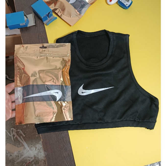 بالاپوش نیم تنه فوتبالی نایک Nike نخ پنبه خارجی فول کشی در پک طلایی خوشگل