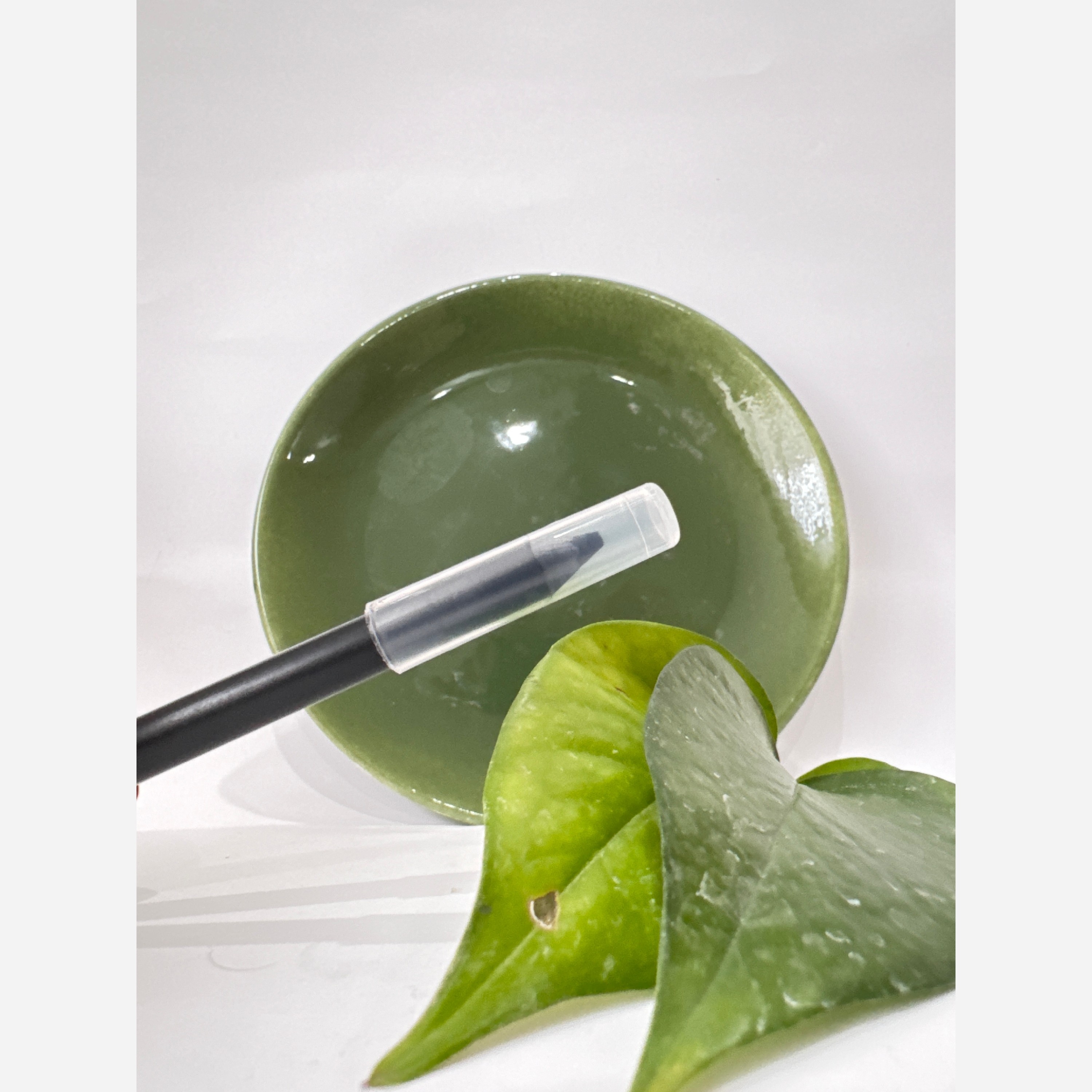 مدادسرمه تراشی(مشکی و قهوه ای)حاوی سرمه خالص