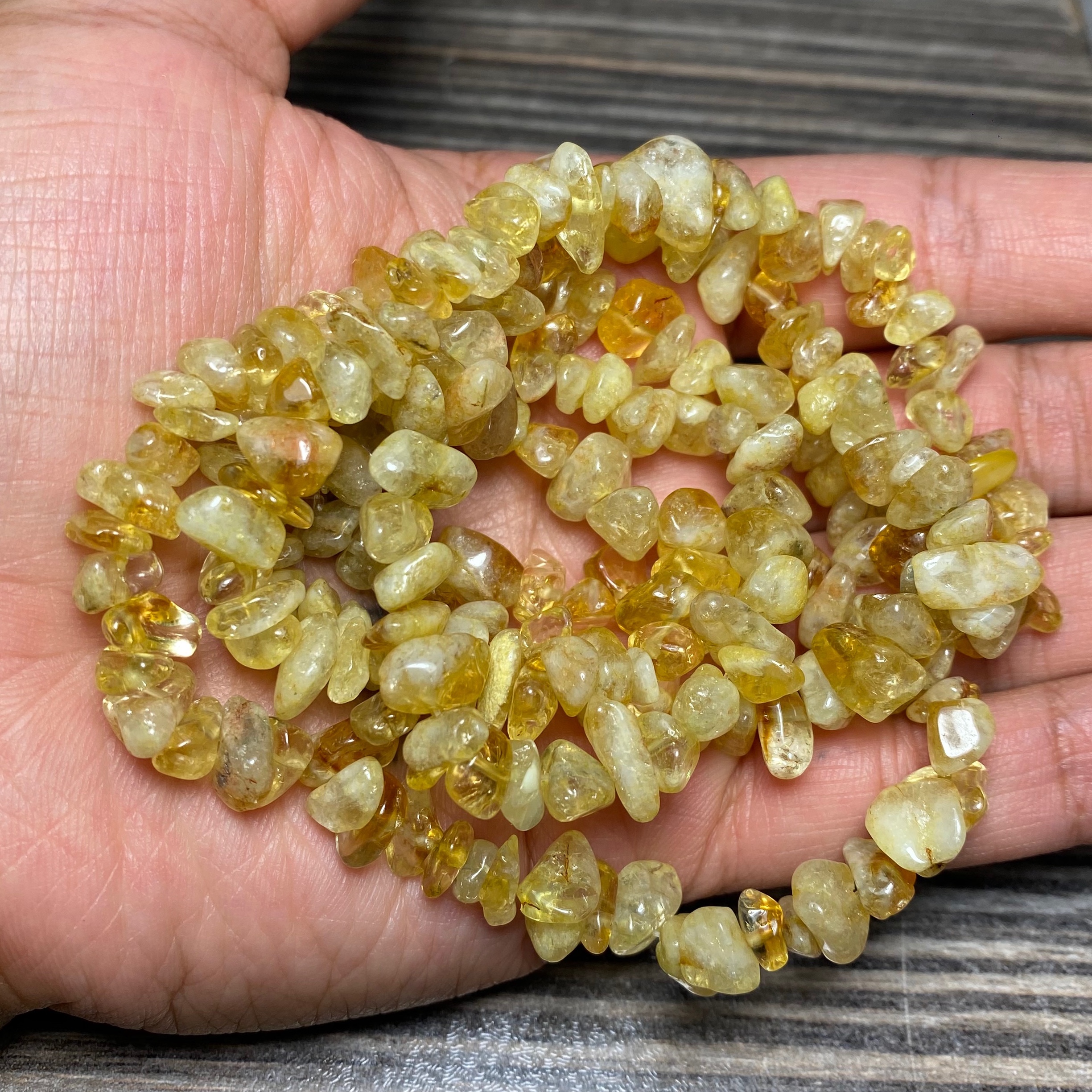 مهره سنگ سیترین چیپسی (دفرمه) طبیعی